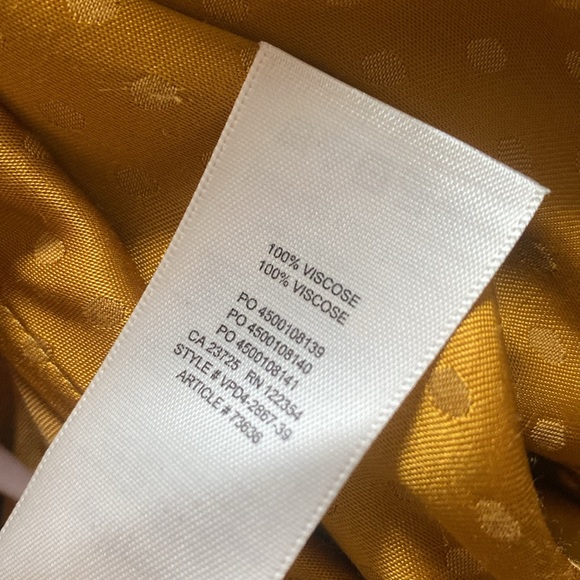 Wilfred Aritzia Gold Crop Top - Picture 10 of 10